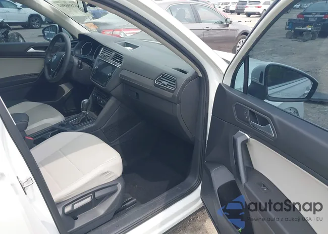 3VV2B7AX6MM066029: 42856802