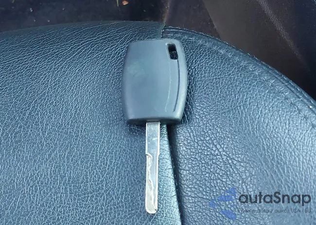 1FADP3K26EL208618: 42857969