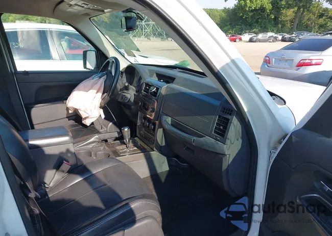 1C4PJMCKXCW106747: 42858066