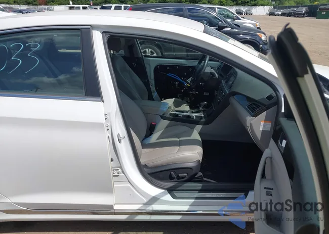 KMHE34L16HA051643: 42858107