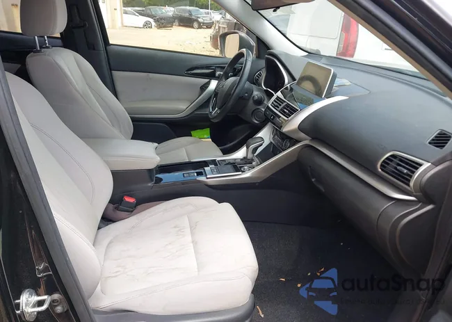 JA4AT5AA8JZ067968: 42857559