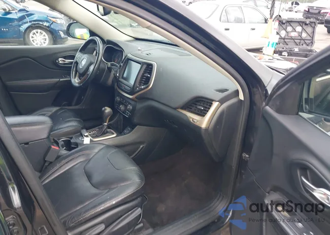 1C4PJLDB0GW342189: 42857652