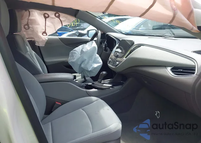 1G1ZE5ST3HF122964: 42858751