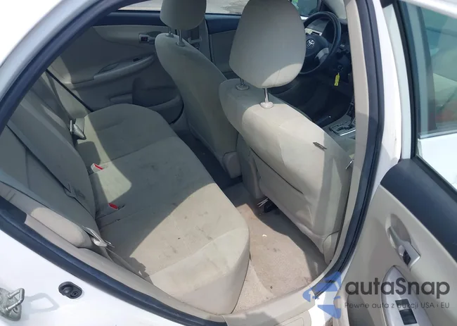 2T1BU4EE0DC947964: 42858802