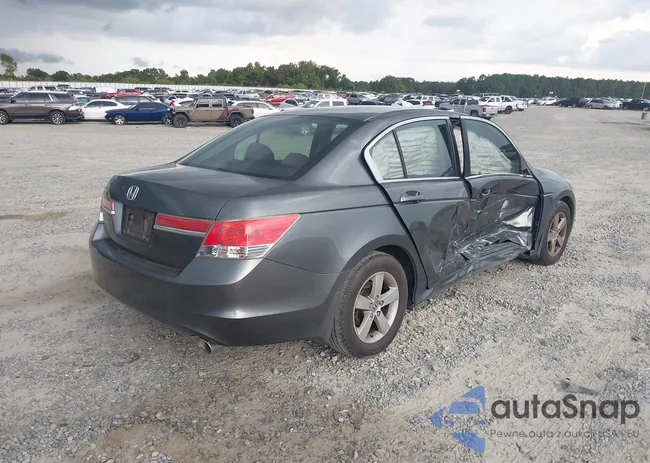 1HGCP2F38CA103849: 42859916