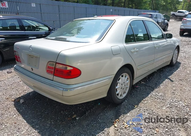 WDBJF65J0YB115591: 42859932