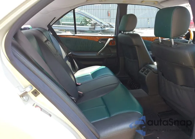 WDBJF65J0YB115591: 42859932