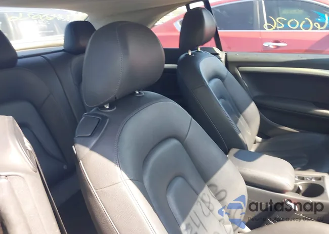 WAULFAFH2DN003700: 42860026