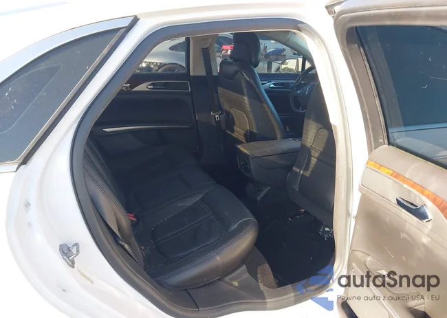 3LN6L2LU0ER830041: 42860373