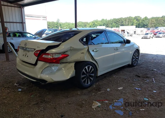 1N4AL3AP5GC284524: 42860837