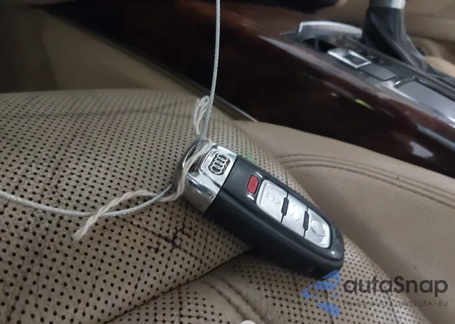 WAU2GAFC5CN132655: 42860930