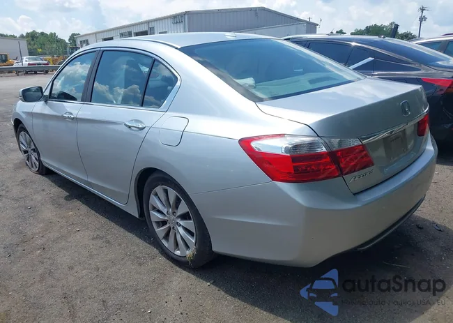 1HGCR2F84DA043995: 42861011