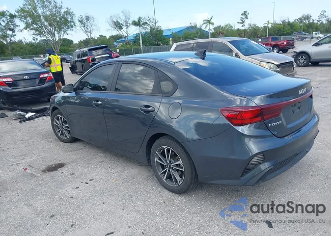 3KPF24AD0PE544285: 42861037