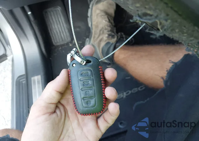 KMHGC4DH8EU264849: 42861153