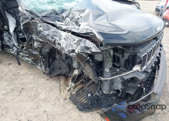 1C4RJKBG9M8200330: 42861191