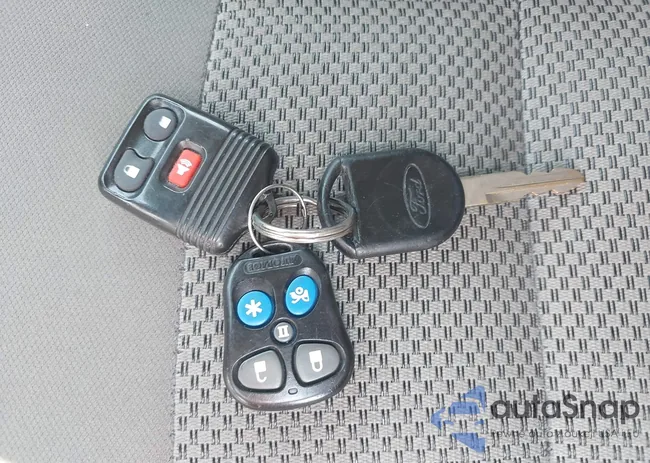 1FMYU931X5KD76342: 42860466