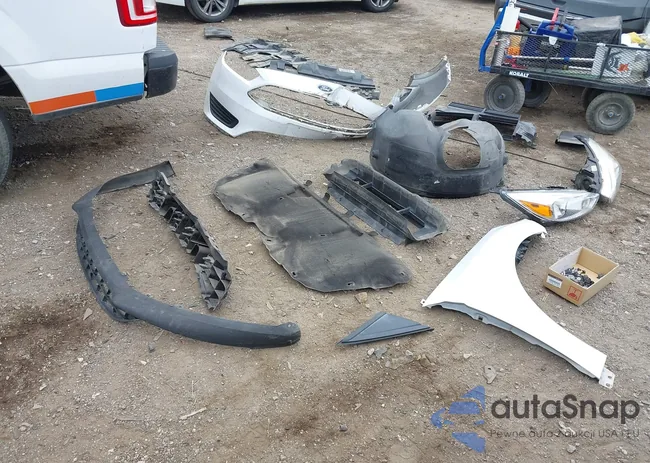 1FADP3F29JL279879: 42861855