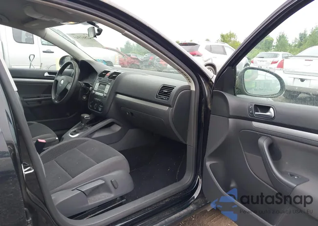 3VWJZ71K09M145825: 42861945