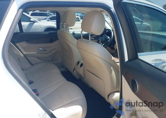 W1N0G8EB3MF888548: 42862073