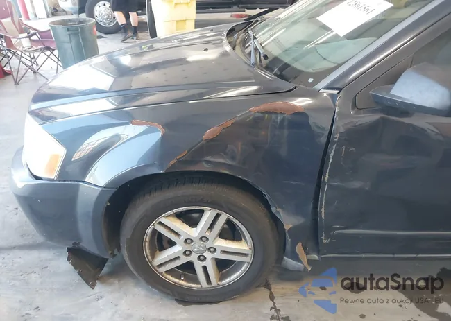 1B3LC56R28N682791: 42861561