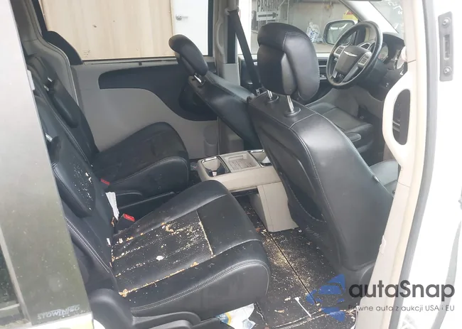 2C4RC1CG3DR737508: 42861622