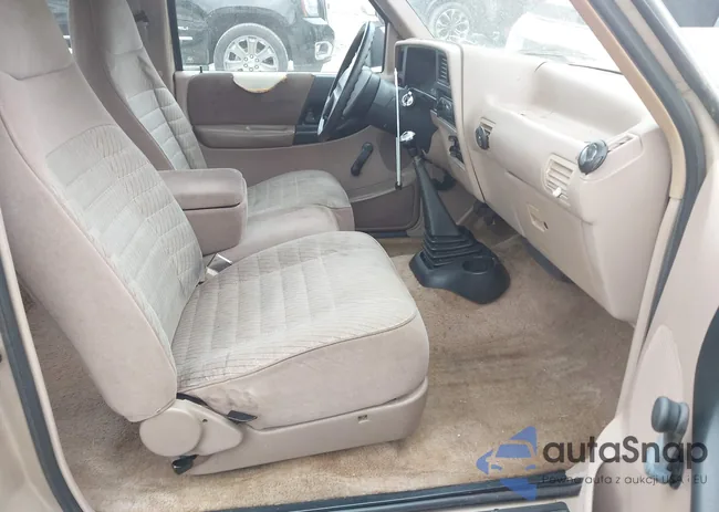 1FTCR14A6RTA77270: 42861629