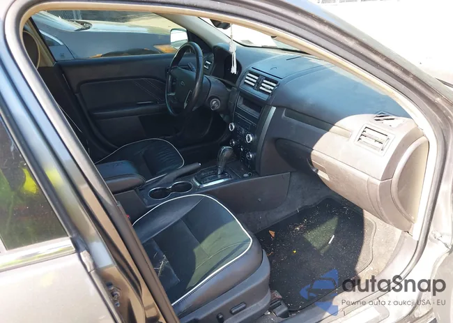 3FAHP0JG3BR112813: 42863056