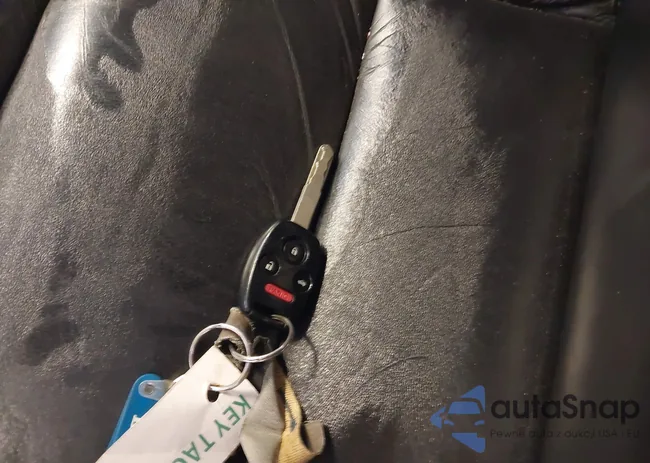 1HGCP26899A093143: 42862677