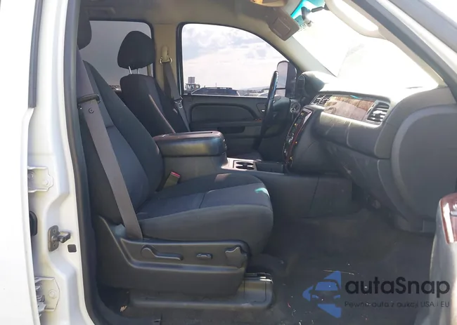 1GNWKLEG5BR151353: 42862759