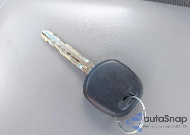 4T4BF1FK2GR549077: 42862806