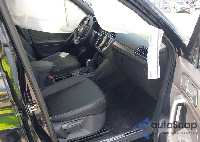 3VVCB7AX3RM001912: 42863987