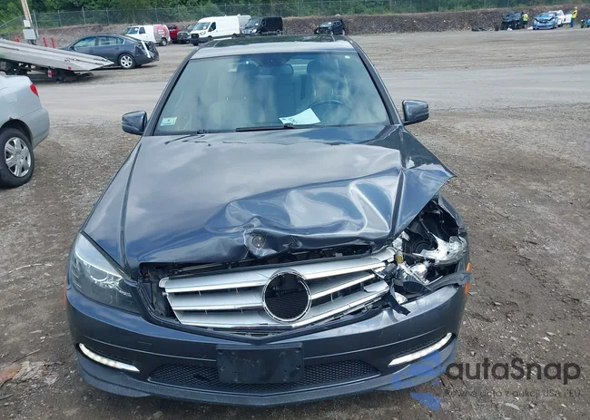 WDDGF8BB3BR186552: 42864276