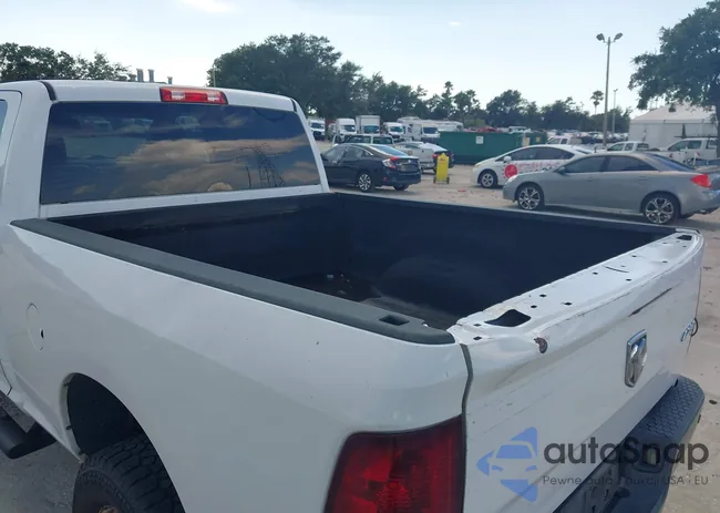 3C6TR5CT6JG241779: 42863754