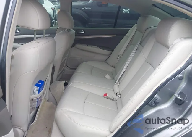 JN1CV6APXDM718993: 42864931