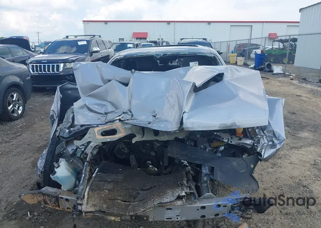 2C3CDZAGXJH258402: 42865060