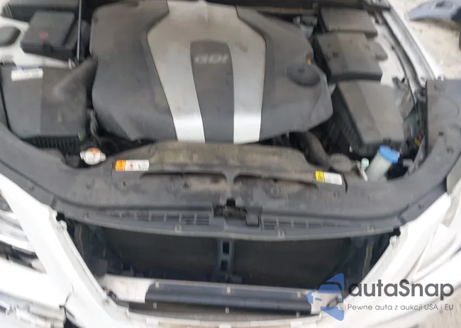 KMHGC4DD8EU260250: 42865132