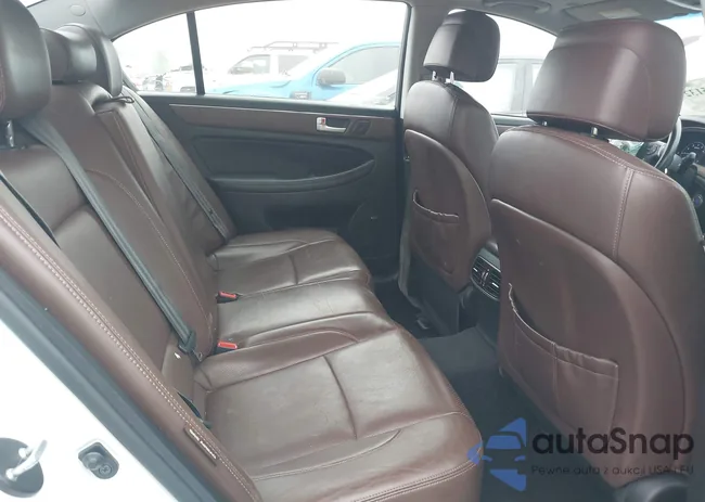 KMHGC4DD8EU260250: 42865132