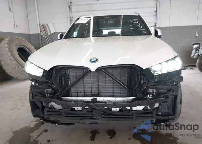 5UX43EU03S9Y05746: 42865272