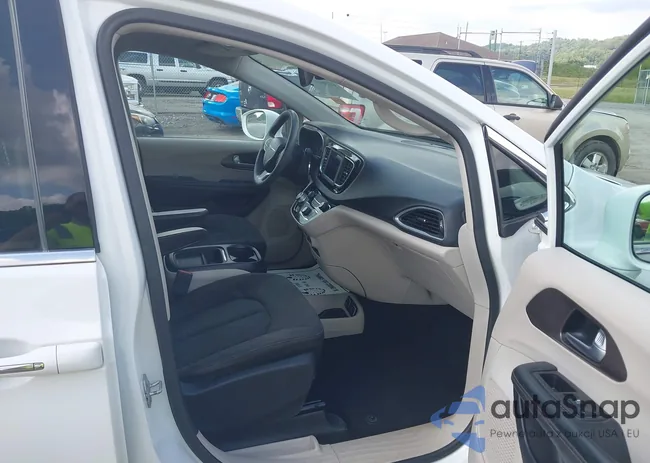 2C4RC1FG3JR279332: 42864421