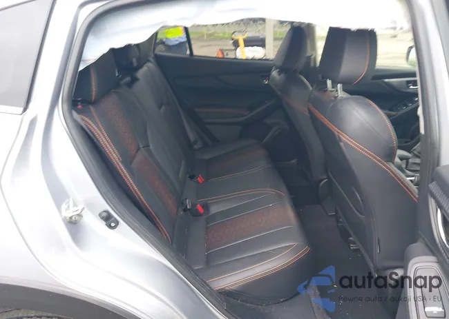 JF2GTHMC6P8240983: 42864424