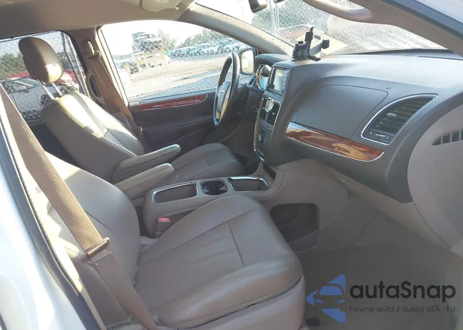 2C4RC1CG6FR553697: 42864791