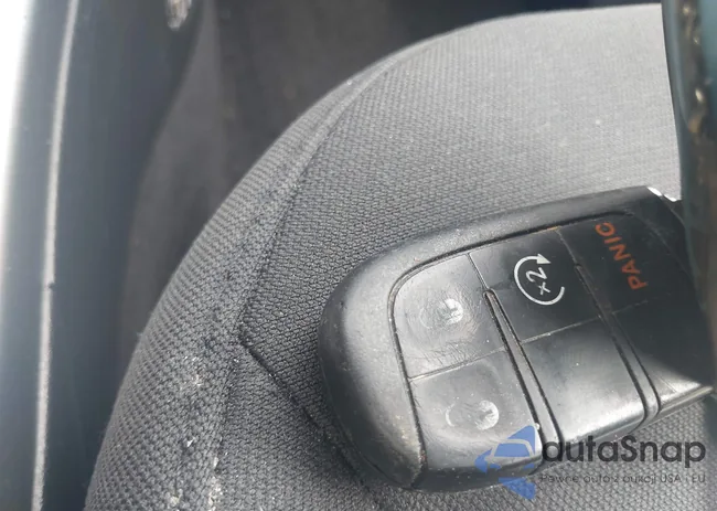 3C4NJDABXJT100881: 42866314