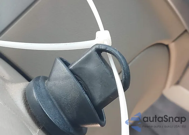 1FMDU77K25UB63187: 42865415