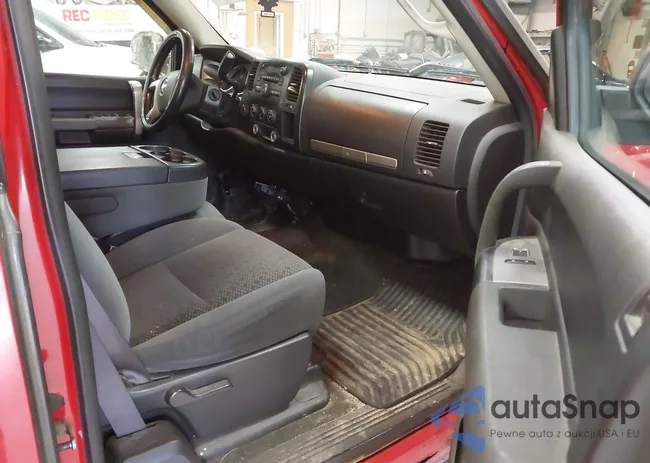 2GCEK19J181160373: 42866598