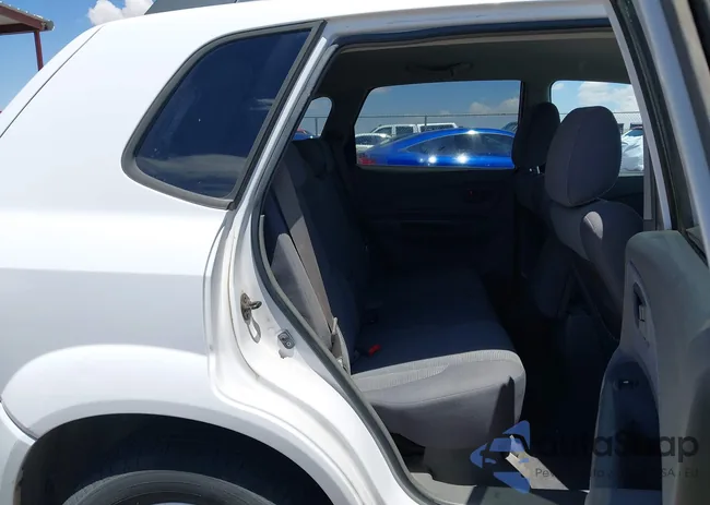 KM8JM12B97U502940: 42866774