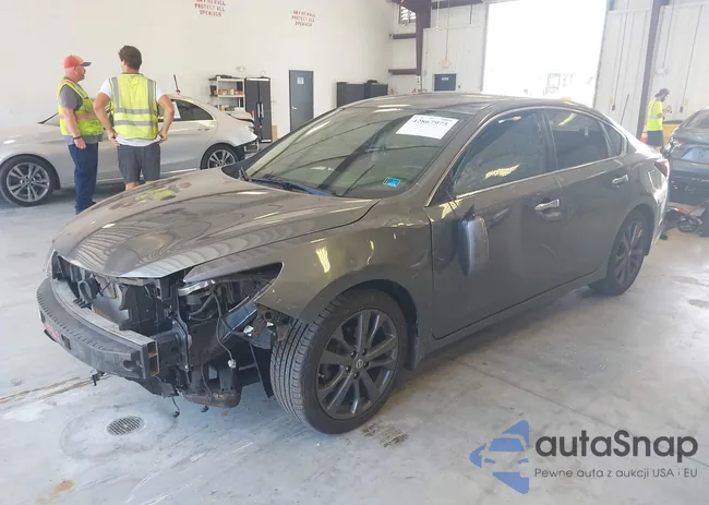 1N4AL3AP3JC158296: 42867975