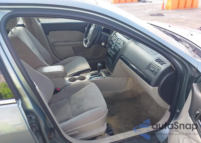 3FAFP08166R147635: 42867639