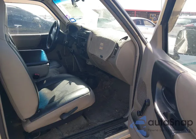 1FTYR14C3WPA54556: 42867650