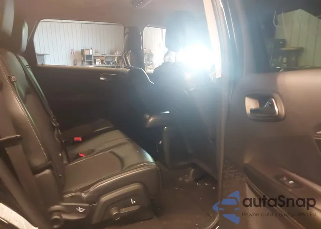 3C4PDCGG5HT556620: 42867739