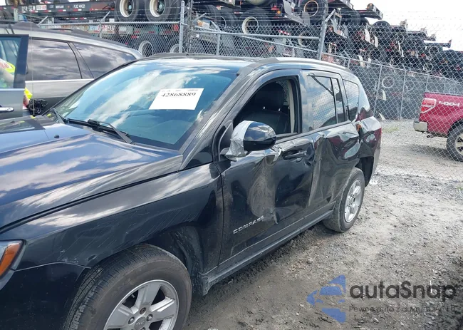 1C4NJCEAXGD773695: 42868889